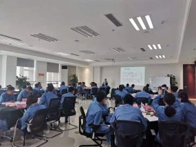 盛虹集团，第二期期《班组长能力提升》洪剑坪老师